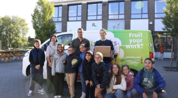 Group Bruno steunt het ‘Fruit the Future’-initiatief en brengt gezonde voeding naar scholen